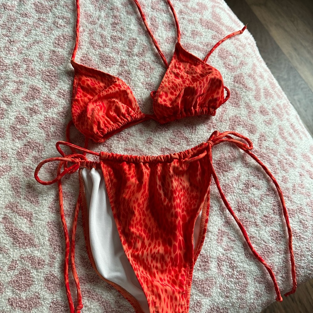 Motel bikini